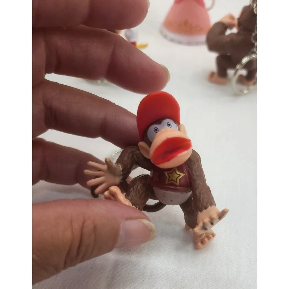 12 Nintendo Suoer Mario Bros Characters Keychains